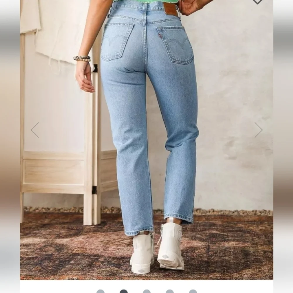 Levi's 501 Cropped Jeans_6